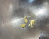 清炒秋葵鴻喜菇的食譜步驟2照片