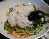 Foto langkah ke 2 dari resep Nasi goreng ebi+saos tiram.