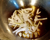 Foto del paso 2 de la receta: Spaghetti con sepia y salsa picante
