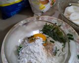 Foto langkah ke 2 dari resep Goreng Ubi Kayu Praktis Bikin Nagih.