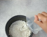 Foto langkah ke 1 dari resep MANGO Sticky Rice Sushi.