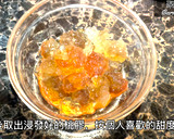 【桃膠椰皇燉蛋白】這個營養豐富又養顏的甜品 ! 在家輕鬆自家制吧 !的食譜步驟5照片