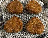 A picture of step 10 of Lemon Garlic King Fish Cakes.