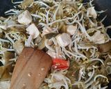 Foto langkah ke 4 dari resep 043. Tumis Sawi Asin Tahu Taoge.