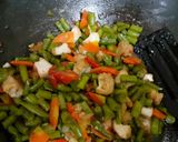 Foto langkah ke 4 dari resep Tumis buncis tahu wortel.