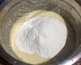 Foto del paso 4 de la receta: Bizcochuelo con manteca y dos huevos