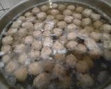 Foto langkah ke 6 dari resep Bakso daging sapi.