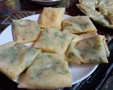 Foto langkah ke 2 dari resep Martabak telur isi bakso sapi.