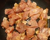 Foto del paso 3 de la receta: Carne de cerdo a la portuguesa