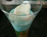 A picture of step 7 of Mango museli ki blue smoothie.
