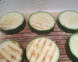 Foto del paso 1 de la receta: Canapés de calabacín y extra de queso