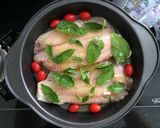 Foto do passo 3 de Tilápia com tomate cereja e manjericão