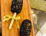 A picture of step 7 of Cakesicles.