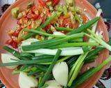 Foto langkah ke 1 dari resep Kerang Batik Tauge Super Pedas.