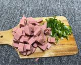Foto langkah ke 1 dari resep Sautee vegetable luncheon simpel!.