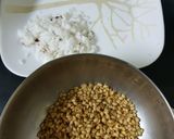 A picture of step 1 of Lali Halwa.