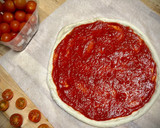 Foto del paso 3 de la receta: Pizza napolitana casera (masa con prefermento)