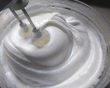 Foto del paso 4 de la receta: Bizcocho de claras y chocolate