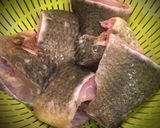 Hình bước làm 1 của món Cá Rô Kho Bầu