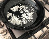 Foto del paso 2 de la receta: Huevos a la mexicana