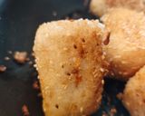 Une image de l'étape 8 de Yaki Onigiri au saumon.