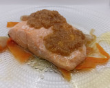 Foto del paso 9 de la receta: Salmón a la plancha con vinagreta de frutos secos