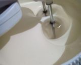 Foto langkah ke 1 dari resep Milk bath cake.
