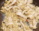 Hình bước làm 3 của món Cơm ngon nhà Huý 🏡: Mắm ruốc xào thịt sả ớt - Canh bí đỏ