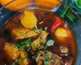A picture of step 5 of Punjabi style ke chicken 🐔 aalo.