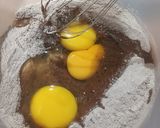 عکس مرحله 2 از دستور کیک شکلاتی کوئیک میکس
