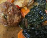 Foto del paso 6 de la receta: Albóndigas con rape, gamba langostinera y salsa de curry