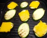Foto del paso 3 de la receta: Lasaña de calabacín a la plancha con cheddar