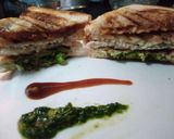 तिरंंगा ग्रील्ड सँन्डविज विथ पफ् राइस (grilled sandwich with puff rice recipe in marathi) रेसिपी स्टेप 2 फोटो 