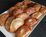 Foto del paso 5 de la receta: Empanadillas de cebolla caramelizada y queso crema