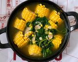 Foto langkah ke 4 dari resep Sayur Bening Bayam Jagung.