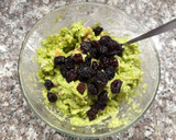 Foto del paso 3 de la receta: Snack de palta y frutos secos