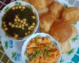 A picture of step 5 of Pani Puri.