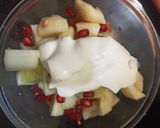 मिक्स फ्रूट मेयोनिज सलाद (mix fruit mayonnaise salad recipe in marathi) रेसिपी स्टेप 2 फोटो