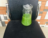 A picture of step 2 of Cucumber, mint leaf & lemon juice🥒🍋.