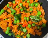 मूंग दाल इडली (moong dal idli recipe in Hindi) रेसिपी चरण 2 फोटो