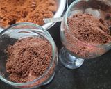 A picture of step 4 of Burbon & Oreo Mousse.