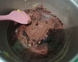 Foto langkah ke 3 dari resep Double Choco Mochi Strawberry.