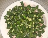 A picture of step 1 of Dahi Bhindi.