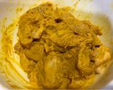 Gambar langkah 1 resipi Ayam Goreng Kunyit Ala Thai.