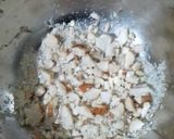 A picture of step 3 of Creamy leg with nuts.