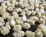 Foto del paso 4 de la receta: Ñoquis de harina y espinaca: sin gluten, papa, lácteos ni huevo