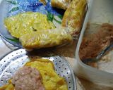 Foto langkah ke 3 dari resep Chiken egg roll.