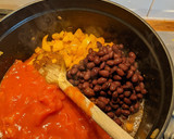 A picture of step 5 of Mexican black bean and sweetcorn soup.