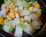 Foto langkah ke 2 dari resep Tumis Tahu Toge & Sawi.
