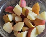 Foto del paso 1 de la receta: Compota de manzanas con azúcar avainillado, nueces y miel 🍎🍏 en microondas